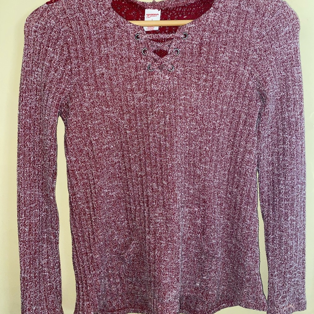 Reddish hoodie with pockets